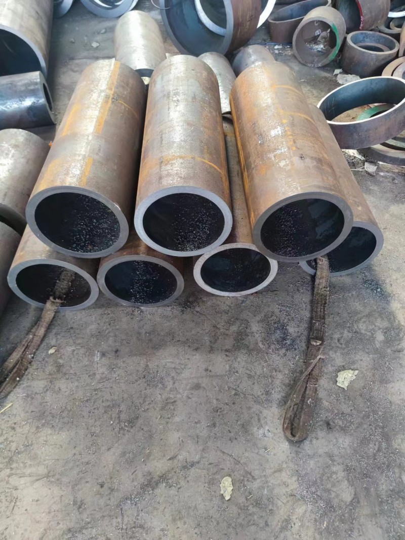 西工西工西工12Cr1MovG无缝钢管切割